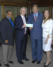 <b>Aflac Donates $1 Million to African-American Museum</b>“></td>
<td>
<p>(<a href=